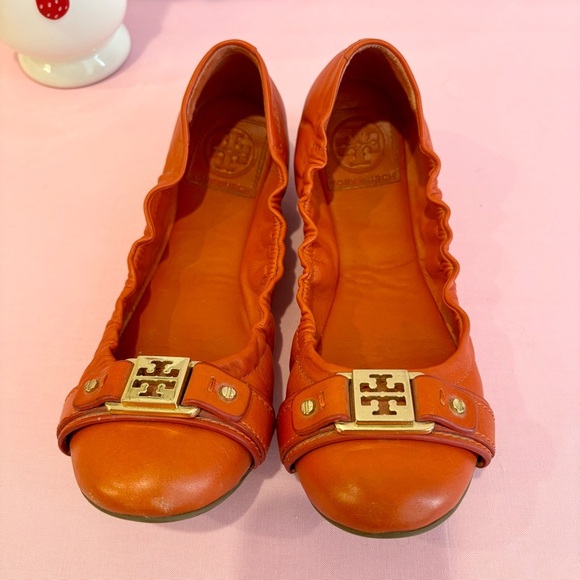 Tory Burch Orange Reva Flats Size 6.5 - Picture 2 of 7